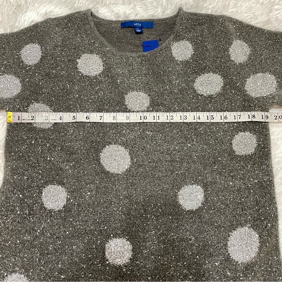 NWT Gray sparkle dust polkadot knit crewneck sweater size medium petite APT 9 - Picture 7 of 8